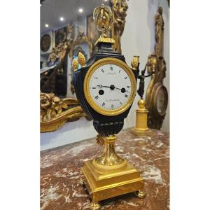 Pendulum "urn" Empire Period Early XIXth