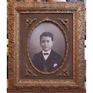 Antique Photographic Portrait Of A Child In Its Original Frame – Late 19th/early 20th Century