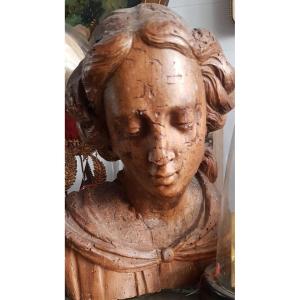 Bust Of Woman In Carved Wood 17th