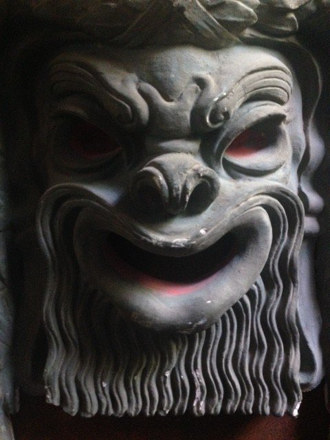 Grande mascherone decorativo in stile liberty  proveniente da un cinema di Rimini - Italia - -photo-2