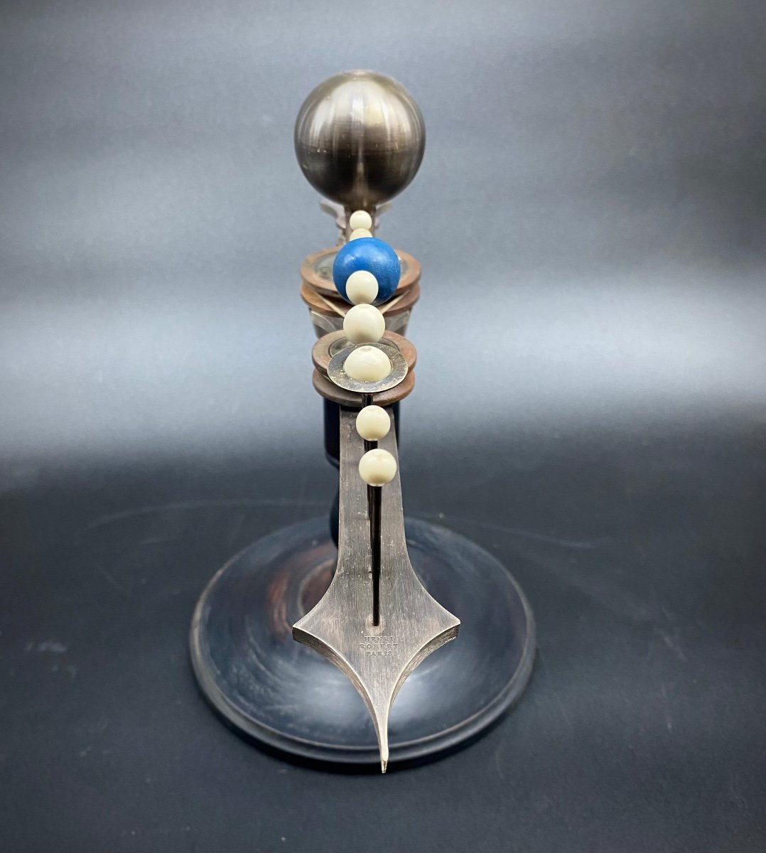 Raro planetario orrery firmato "Henri Robert Paris". c-photo-4