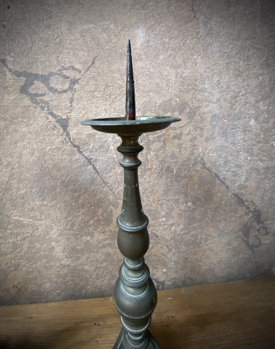 Coppia di grandi candelabri barocchi in ottone - Italia centrale XVII secolo-photo-4