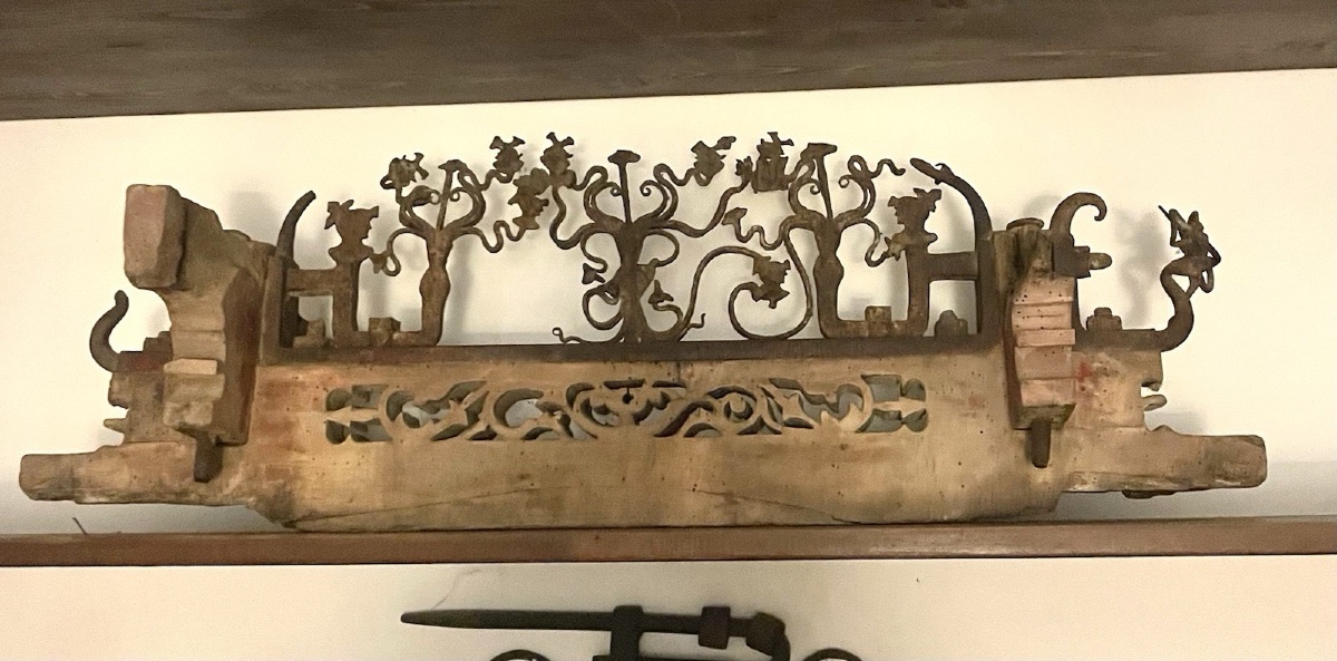 ANTICA DECORAZIONE IN FERRO BATTUTO DA UN CARRETTO SICILIANO A FORMA DI CALAMARO-photo-4