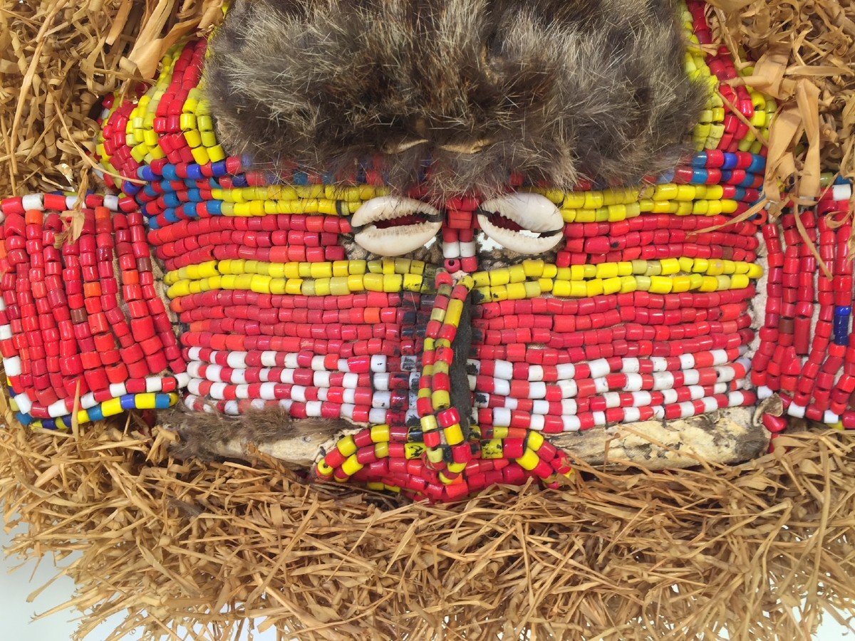  Paire De Masques Africains Avec Perles - Fourrure Et Raphia - Kuba?  1960 -photo-3