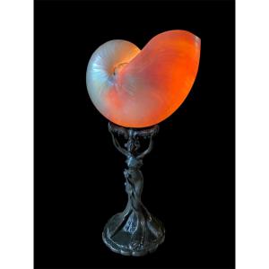 Lampada da tavolo Art Nouveau con conchiglia nautilo 