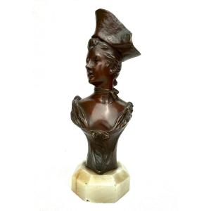 Van Der Straeten - Bronze Bust Woman With Tricorn Hat