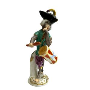Meissen - Monkey Orchestra - Monkey As Drummer