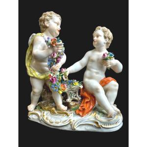 Meissen - Porcelain Group Of Cupids
