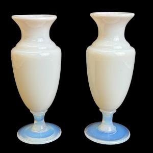 Sèvres - Pair Of Opaline Vases 