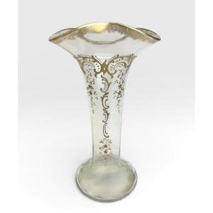 Baccarat - Trilobed Vase With Floral Decoration 