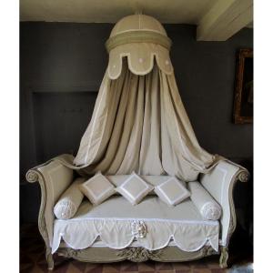 Large Ottoman Bed With Imperial Louis XV