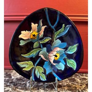 Longwy Earthenware Dish. “troubadour” Collection Louis Valenti