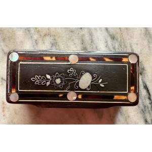 Snuffbox, Napoleon III, In Horn, Tortoiseshell And Mother-of-pearl.
