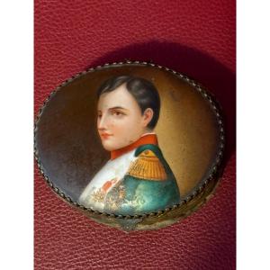 Gilt Bronze Box With Hand-painted Miniature Depicting Napoleon Bonaparte.
