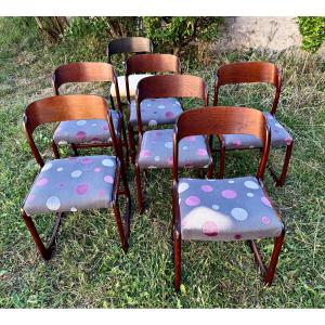 Set Of 6 Bartender Sled Chairs Plus Une