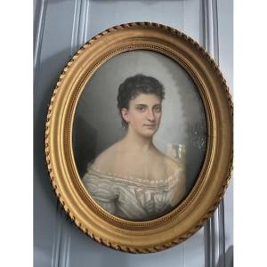 Beautiful Pastel Of A Woman From The 19th Century