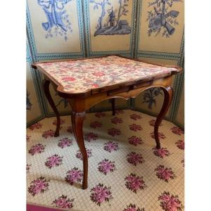 18th Century Walnut Coffee Table From The Louis XV Period