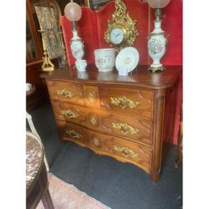 18th Century Regency Walnut Curved Chest Of Drawers