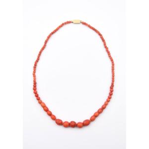 Antique Coral Necklace With Gold Clasp