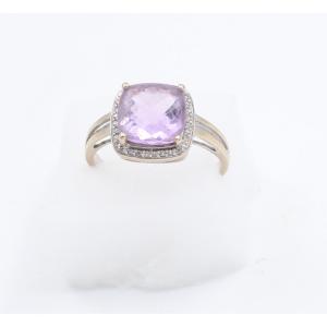 18k White Gold Ring With Cushion-cut Amethyst And Diamonds