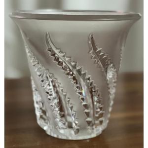 "lobelia" Vase By René Lalique (1860-1945)