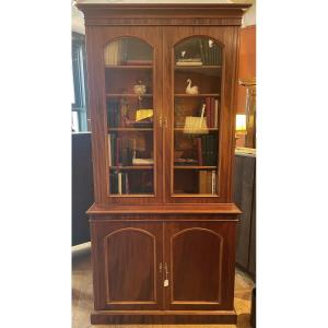 19th Century English Bookcase In Mahogany