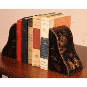 Pair Of Bookends In Lacquer Wood With Chinese Decor