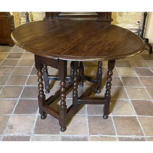Oak Gateleg Table From The 17th Century