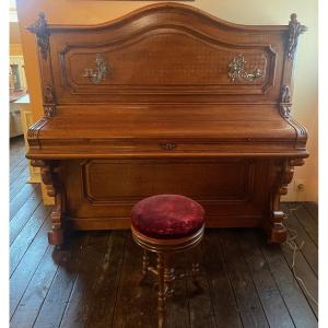 Piano Sponnagel Circa 1900 With Its Seat