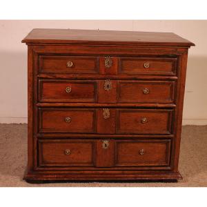 English Oak Chest Of Drawers, Early 18th Century