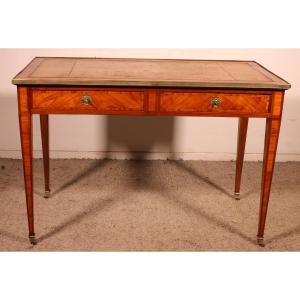 Louis XVI Period Marquetry Desk - 18th Century