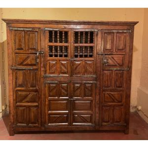 Large 6-door Spanish Renaissance Oak Cabinet - 17th Century