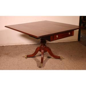 19th-century Pembroke Table Made In Solid Mahogany - England