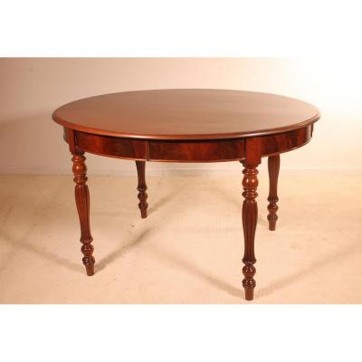 Polished Mahogany Mahogany Table 19 ° In The Form Of Elipse