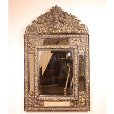 Important Mirror Of The 19th Century Of The Netherlands In Brass Repoussé