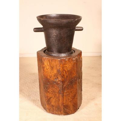 Cast Iron Mortar Circa 1600 With Its Original Log