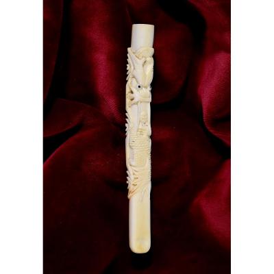 Carved Ivory Cigarette Holder Japan Circa 1900