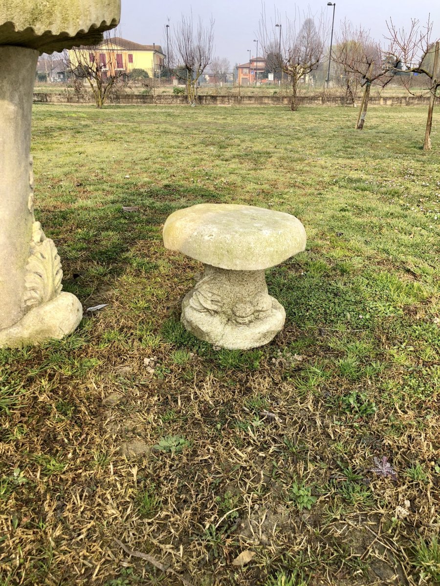 Table en pierre avec deux tabourets en forme de champignon des années 60-photo-4