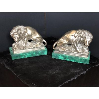 Couple De Lion En Bronze Argente Avec La Base En Malachite