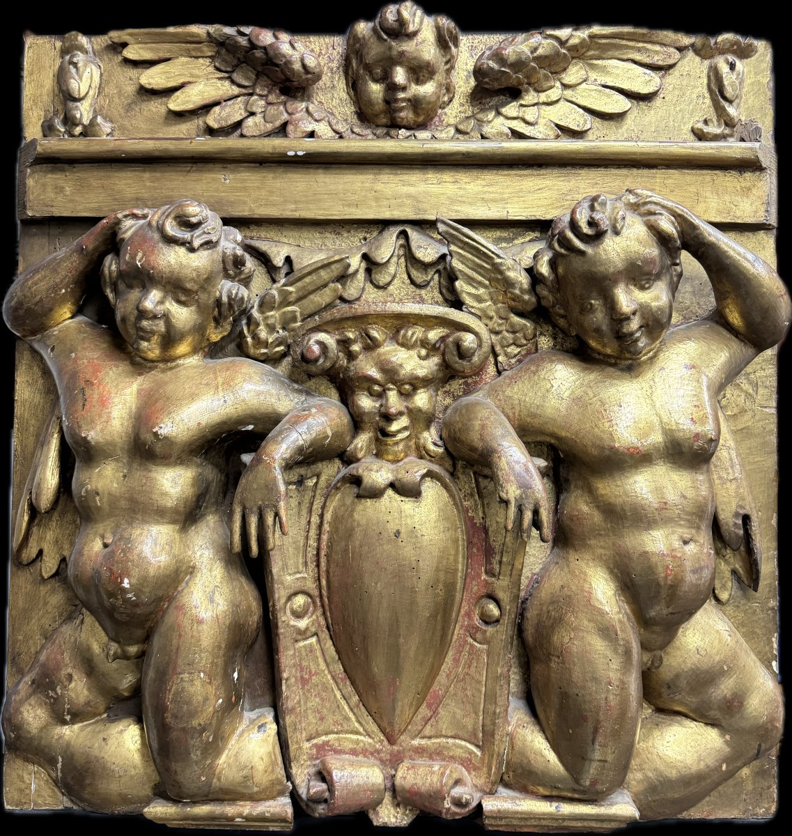 Fregio in legno dorato in pioppo