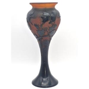 Gallé Vase In The Shape Of A Chalice, Known As A "balloon Glass", Decorated With Holly.