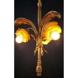 Louis XVI Style Chandelier In Gilt Bronze Decorated With Ostrich Feathers And Glass Roses, Circa 1920