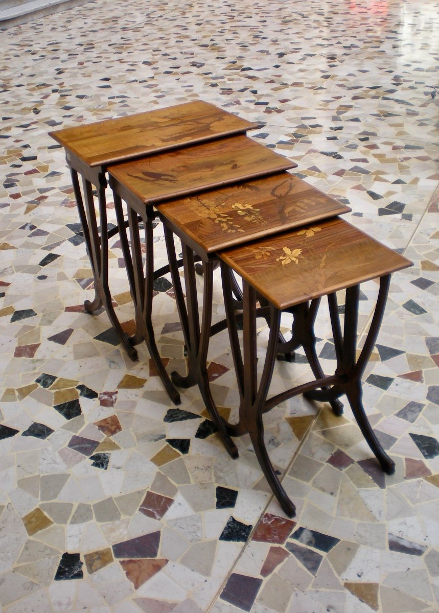 Set di tavolini a nido art nouveau firmati Gallè-photo-1
