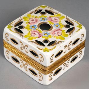 A Jewelry Box In Opaline Overlay Late 19th Century
