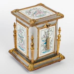 A Late 19th Century Enamel Jewelry Box