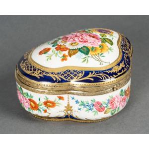 A Small Porcelain And Gilt Bronze Jewelry Box, Late 19th Century