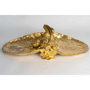 An Art Nouveau Gilt Bronze Cup, Early 20th Century