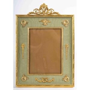 A Louis XVI Style Gilt Bronze Photo Frame, Late 19th Century