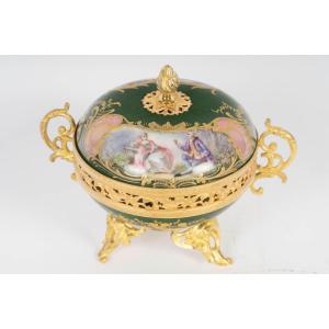 A Porcelain Candy Dish, Sèvres, 19th Century