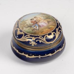 A Miniature Jewelry Box, In Sèvres-style Porcelain, Late 19th Century